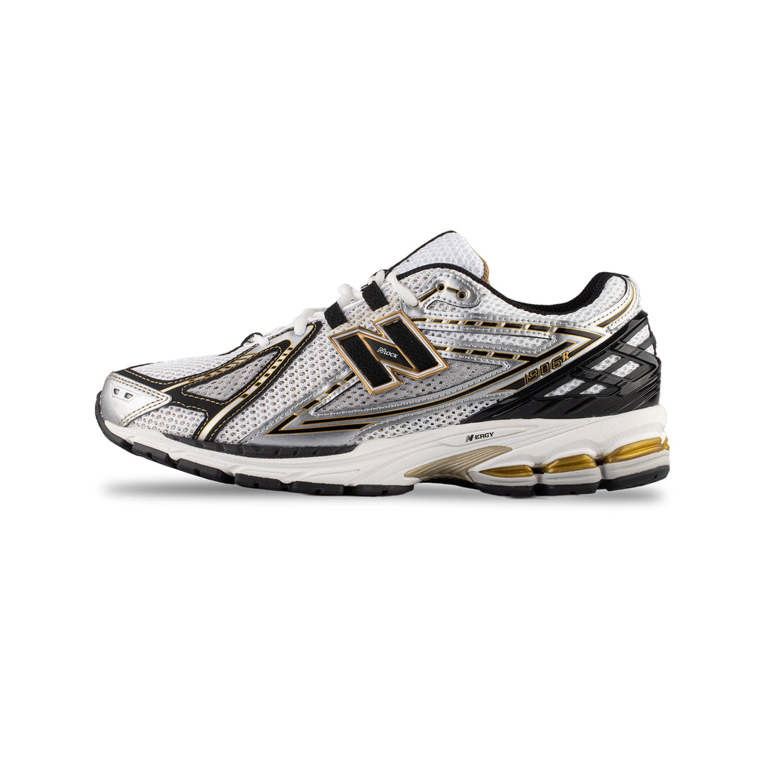 New Balance - 1906R (Metallic Silver w/ Metallic Gold