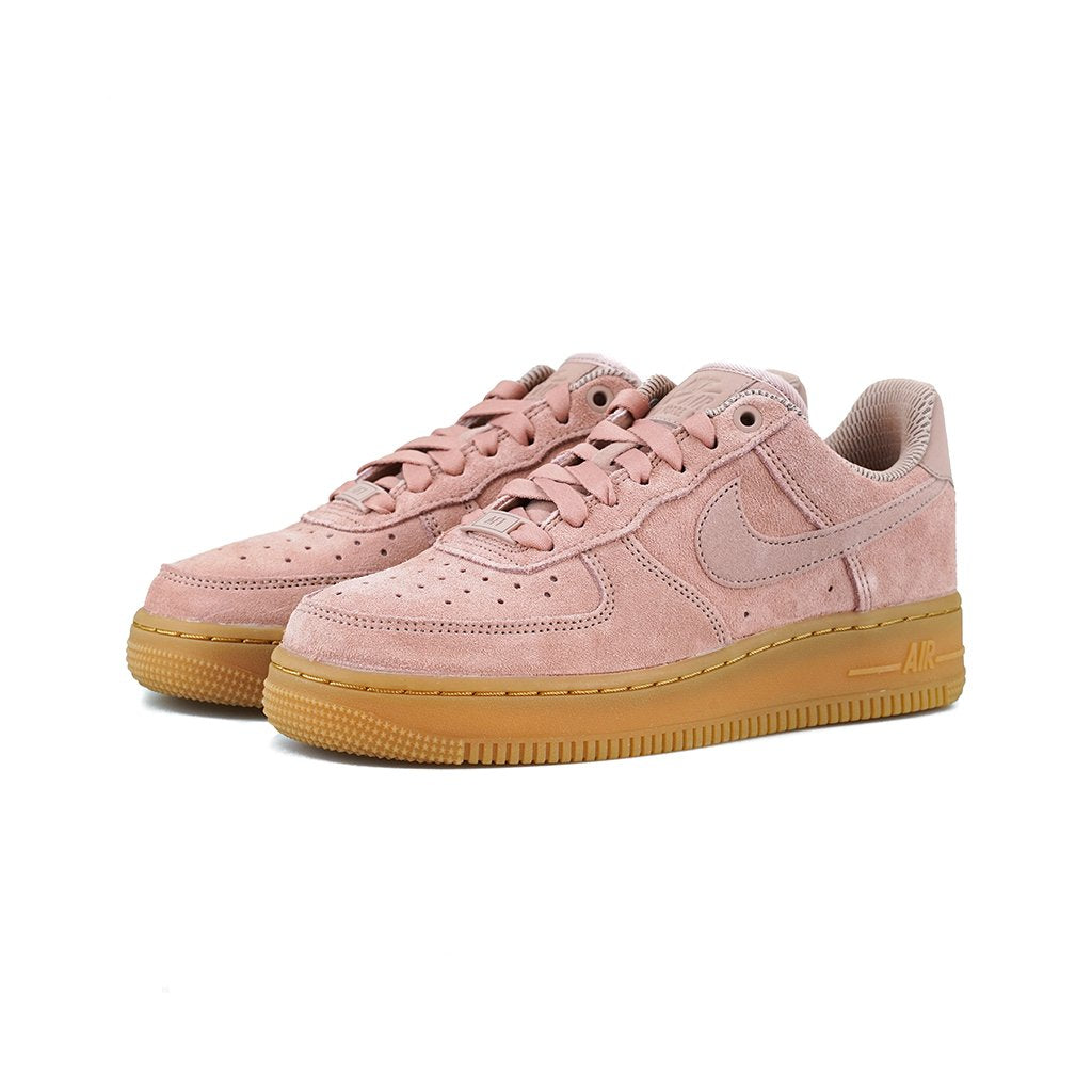 Nike W Air Force 1 07 SE Particle Pink Particle Pink amongst few