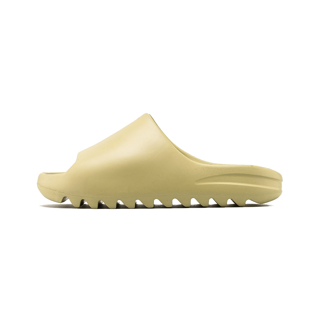 adidas - Yeezy Slide (Resin/Resin/Resin) – amongst few